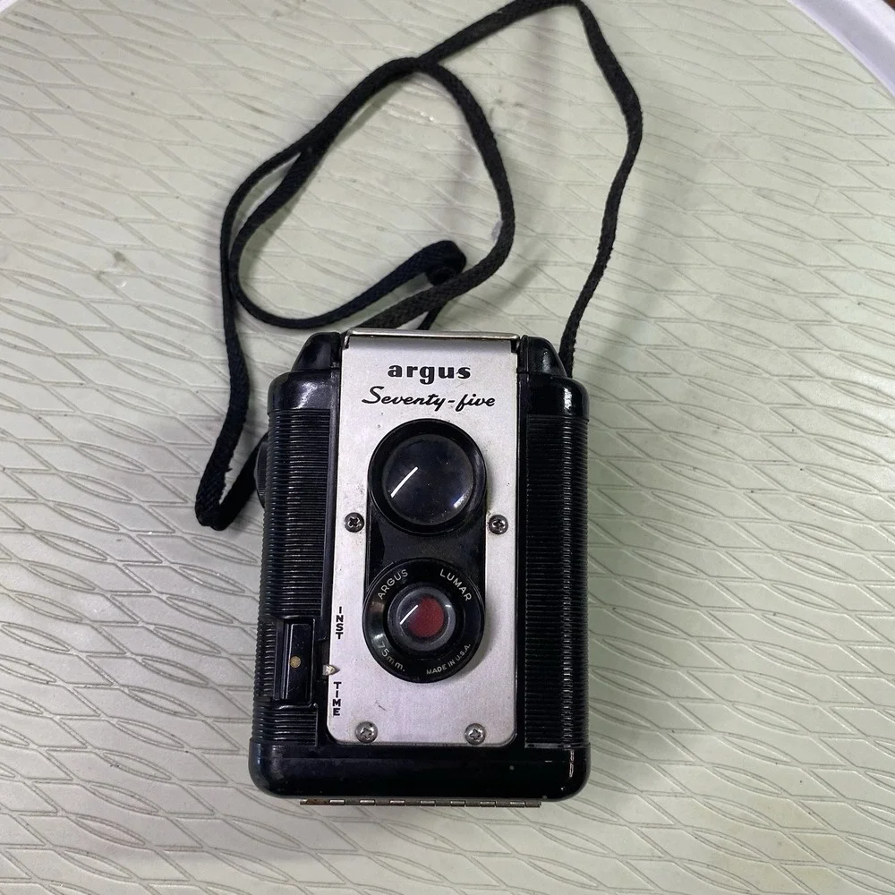 Vintage Argus Argoflex Camera 75 Seventy Five Lumar *UNTESTED*‎